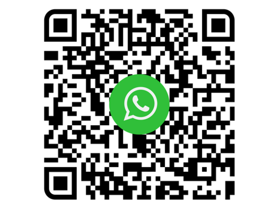 Grüner QR-Code mit dem Zusatz "Scan mich"